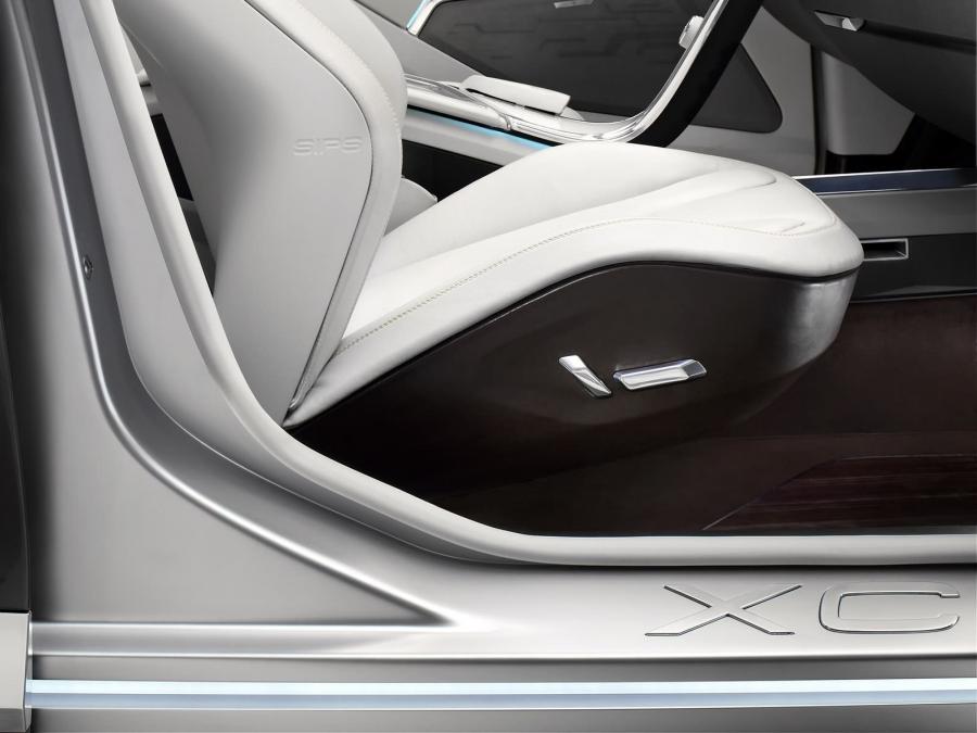  Volvo XC60 Design Concept 2006 года  (фото 13 из 49)